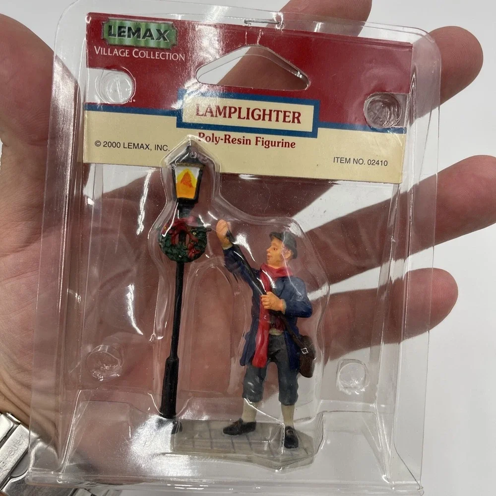 NEW Vtg Lemax Village Collection LAMPLIGHTER #02410 2000 Poly-Resin Figurine #20